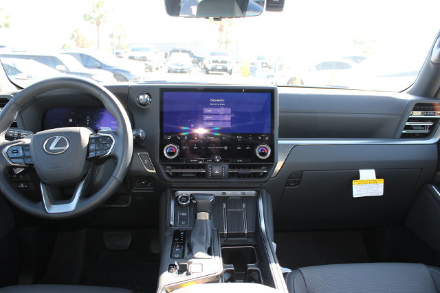 Used 2026 Lexus GX 550 w/ Accessory Package (31) AWD/4WD image 10