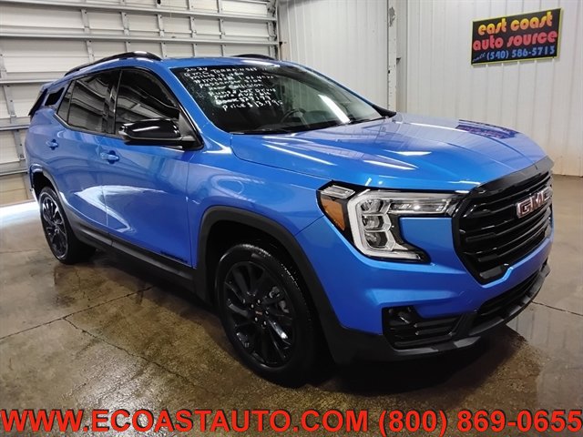 Used 2024 GMC Terrain SLT w/ Infotainment Package II AWD/4WD image 1