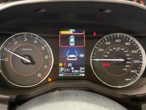 Used 2023 Subaru Crosstrek 2.5i Limited AWD/4WD image 31