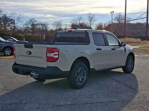 New 2025 Ford Maverick XLT image 3