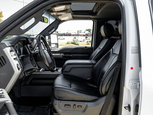 Used 2016 Ford F350 Lariat w/ Lariat Ultimate Package AWD/4WD image 4