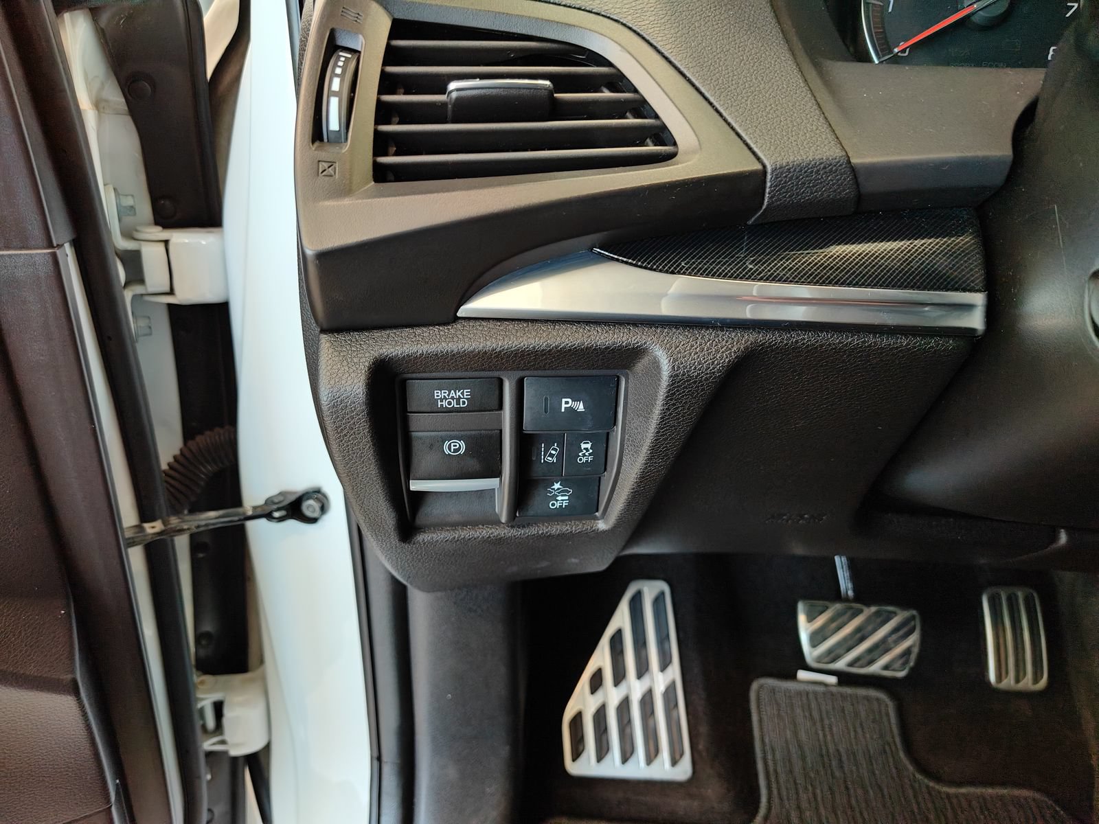 Used 2020 Acura MDX w/ Technology Package AWD/4WD image 25