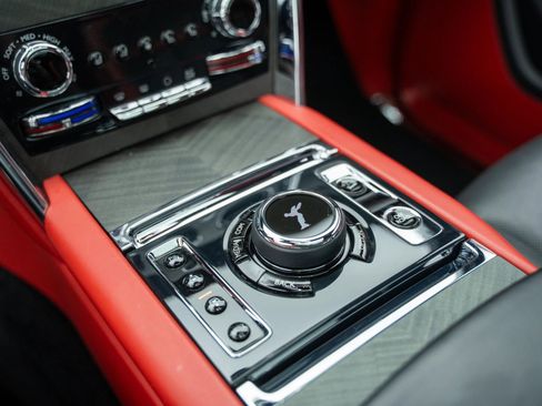 Used 2019 Rolls-Royce Cullinan AWD/4WD image 37