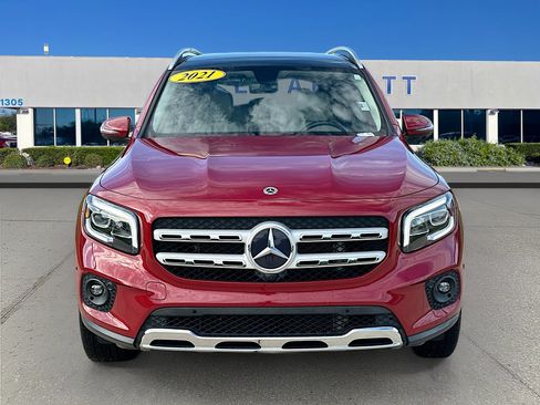 Used 2021 Mercedes-Benz GLB 250 image 2