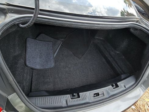 Used 2016 Ford Taurus SEL FWD image 15