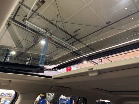 Used 2019 GMC Acadia Denali w/ Technology Package image 41