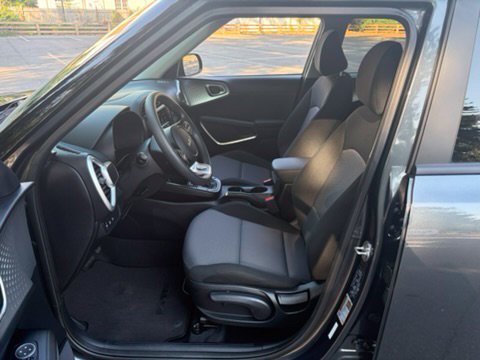 Used 2024 Kia Soul LX FWD image 26