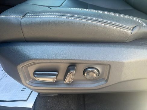 Used 2026 Toyota Tundra Limited AWD/4WD image 20