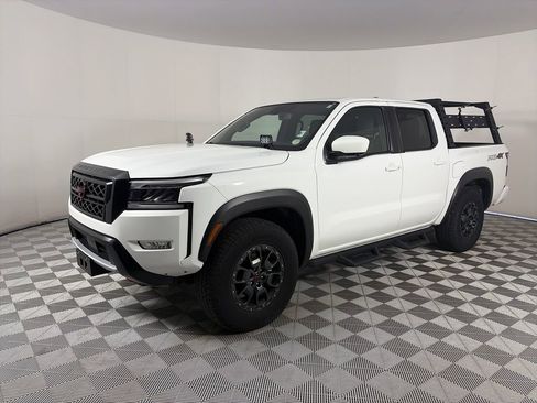 Used 2023 Nissan Frontier PRO-4X w/ Pro-4X Premium Package AWD/4WD image 3