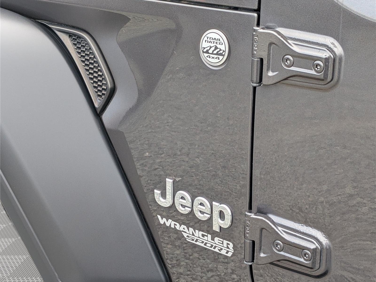 Used 2020 Jeep Wrangler Sport AWD/4WD image 10