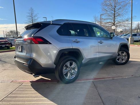 Used 2025 Toyota RAV4 XLE image 6