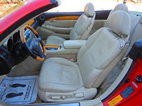 Used 2002 Lexus SC 430 Convertible image 12