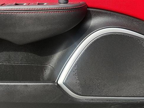 Used 2019 Alfa Romeo Giulia AWD w/ Quick Order Package 22J Sport image 8