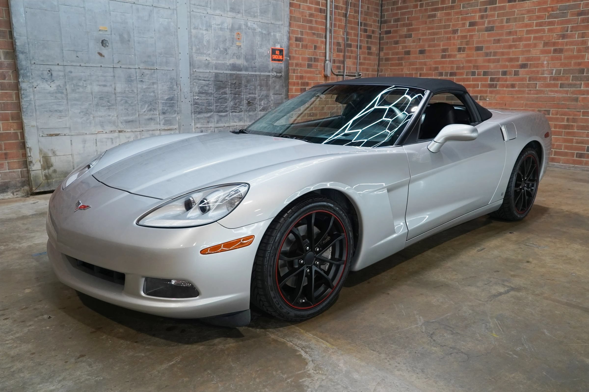 Used 2006 Chevrolet Corvette Coupe w/ Preferred Equipment Group RWD image 6