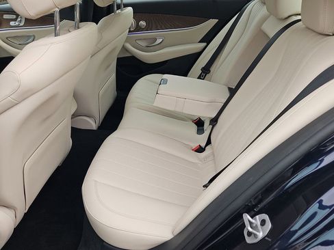 Used 2023 Mercedes-Benz E 450 4MATIC Sedan image 13