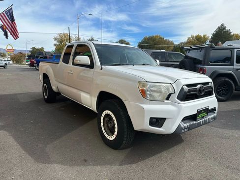 Used 2012 Toyota Tacoma 2WD Access Cab image 4