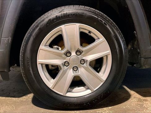 Used 2022 Jeep Compass Latitude w/ Convenience Group image 9