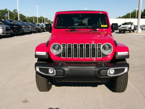 New 2025 Jeep Wrangler Unlimited Sahara image 6