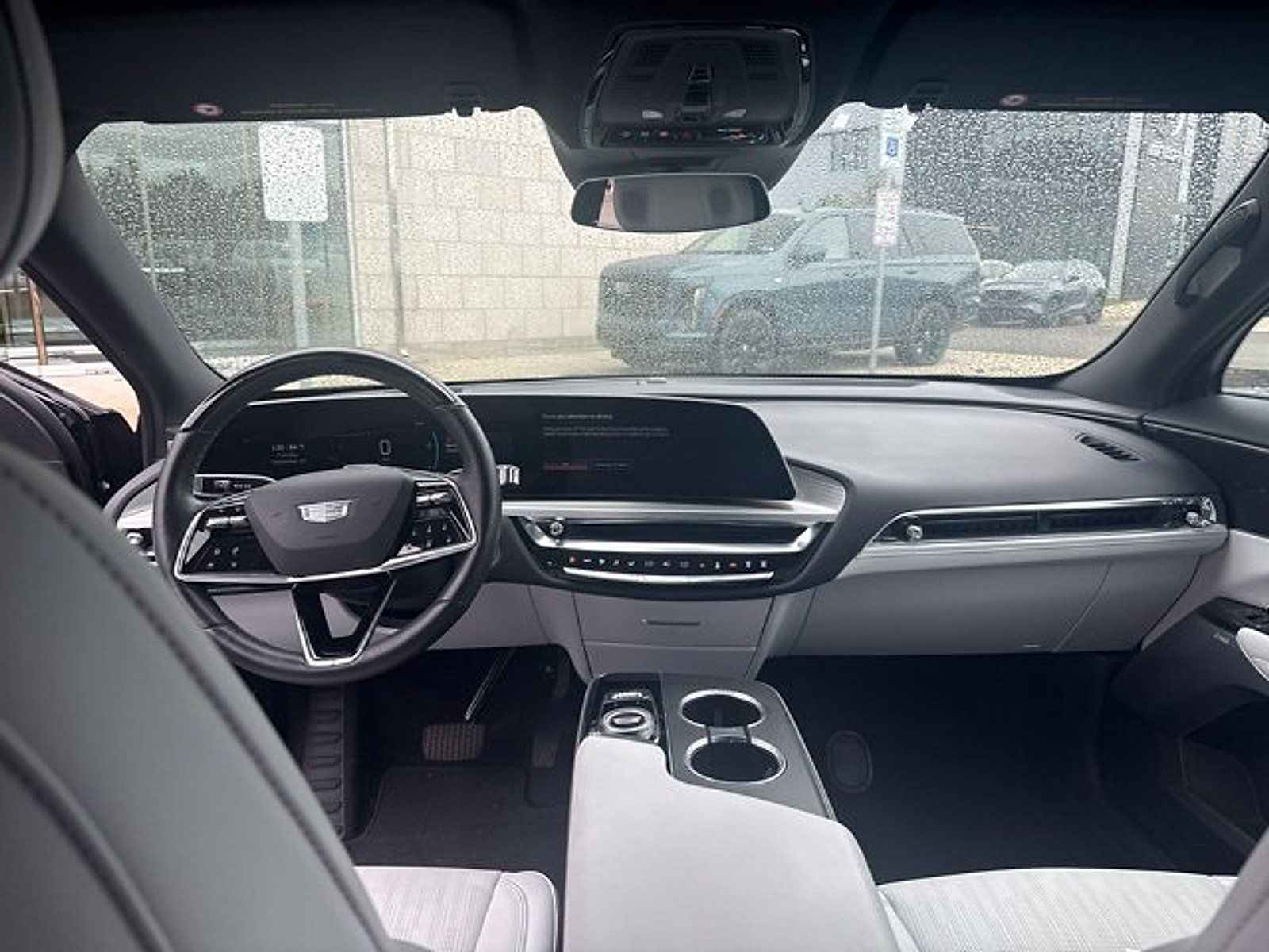 Certified 2024 Cadillac Lyriq Luxury AWD/4WD image 21