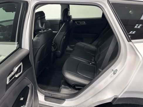 Used 2024 Kia Sportage EX image 26
