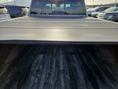 Used 2025 GMC Sierra 2500 AT4 image 30