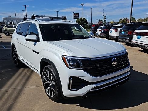 New 2026 Volkswagen Atlas SEL Premium R-Line image 3