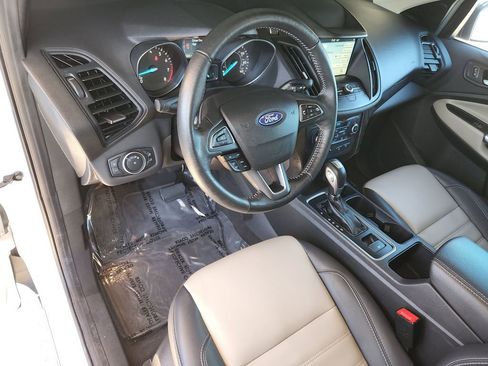 Used 2019 Ford Escape SEL image 11