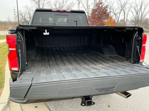 Used 2024 Chevrolet Silverado 2500 High Country w/ High Country Premium Package image 10