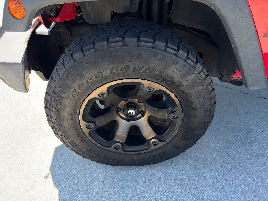 Used 2015 Jeep Wrangler Sport w/ Quick Order Package 24S AWD/4WD image 11