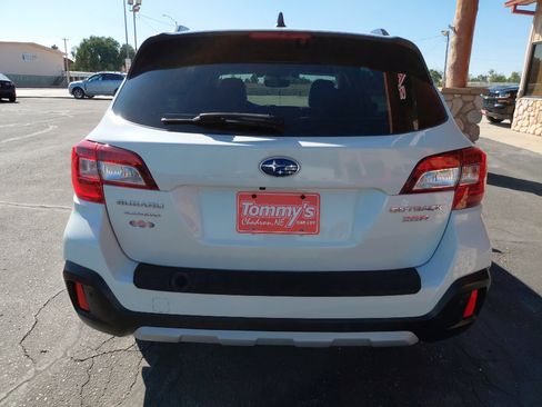 Used 2019 Subaru Outback 3.6R Touring image 7