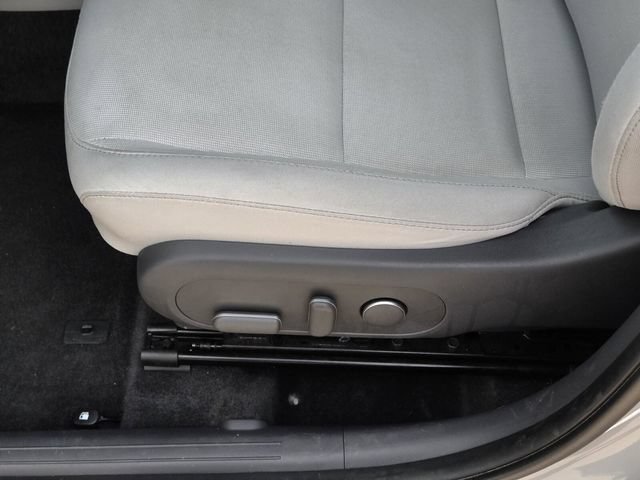 Used 2025 Hyundai Kona SEL AWD/4WD image 37