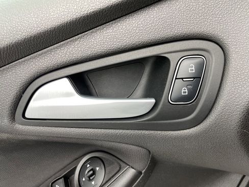 Used 2017 Ford Focus SE image 21