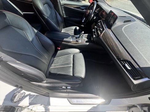 Used 2018 BMW 540i xDrive AWD/4WD image 23