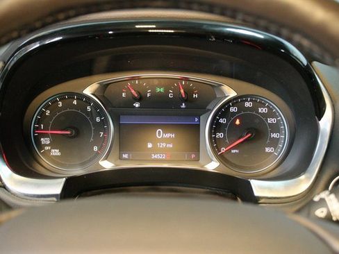 Used 2022 Chevrolet Traverse LT image 20