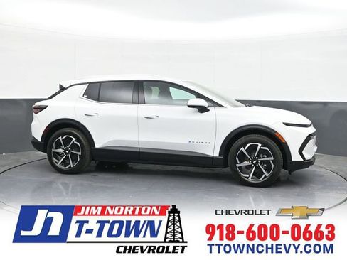 New 2026 Chevrolet Equinox EV LT FWD image 1