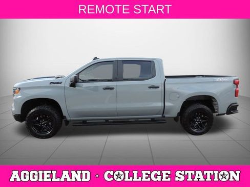 Used 2024 Chevrolet Silverado 1500 Custom Trail Boss w/ LPO, Dark Essentials Package image 7