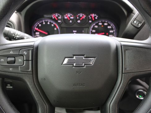 Used 2025 Chevrolet Silverado 1500 Custom Trail Boss w/ Dark Appearance Package AWD/4WD image 32