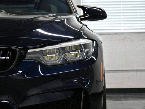 Used 2018 BMW M3 RWD image 30