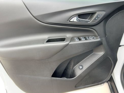 Used 2024 Chevrolet Equinox LT image 12