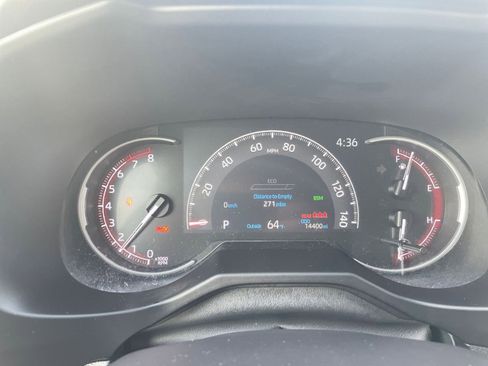 Used 2025 Toyota RAV4 XLE image 40