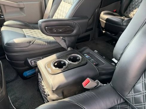 Used 2024 Chevrolet Express 2500 RWD image 23