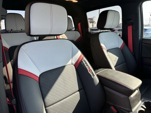 Used 2026 GMC Canyon AT4X image 26