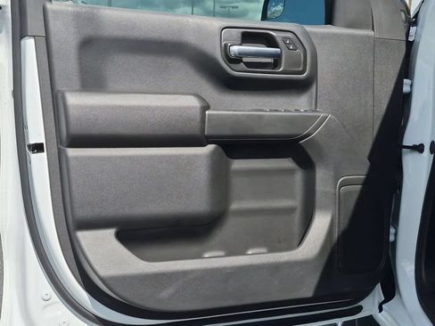 Certified 2025 Chevrolet Silverado 1500 Custom w/ LPO, Dark Essentials Package RWD image 20