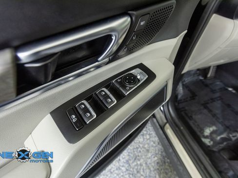 Used 2022 Kia Telluride SX w/ SX Prestige Package AWD/4WD image 12