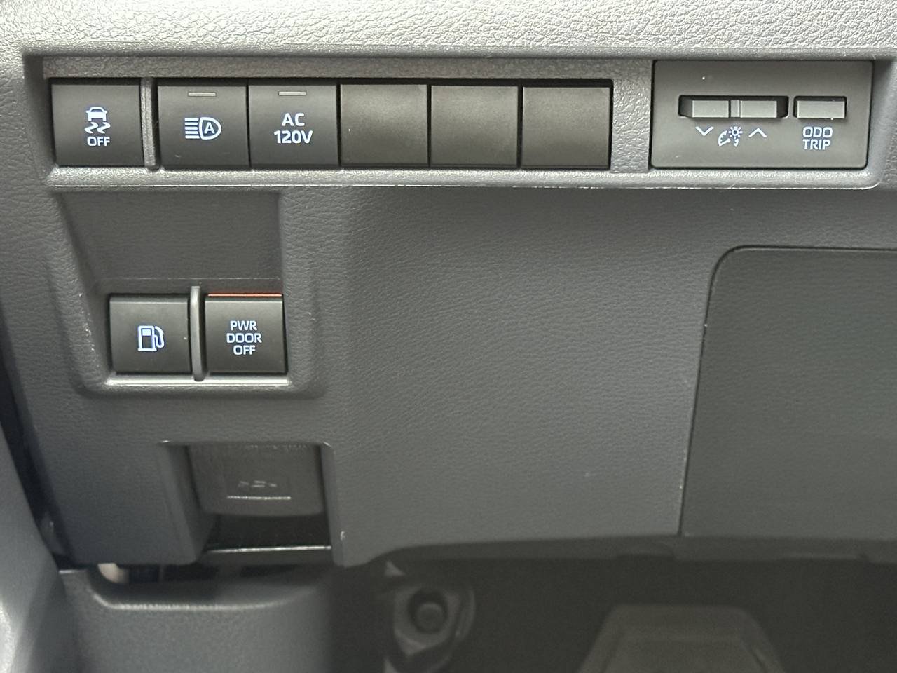 Used 2021 Toyota Sienna Limited AWD/4WD image 44