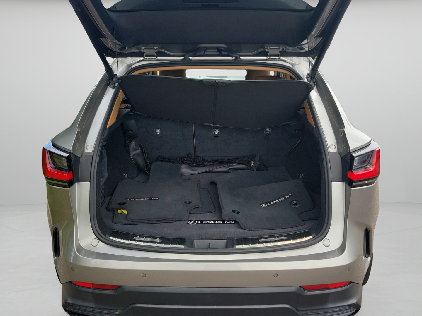 Used 2024 Lexus NX 350 AWD image 5