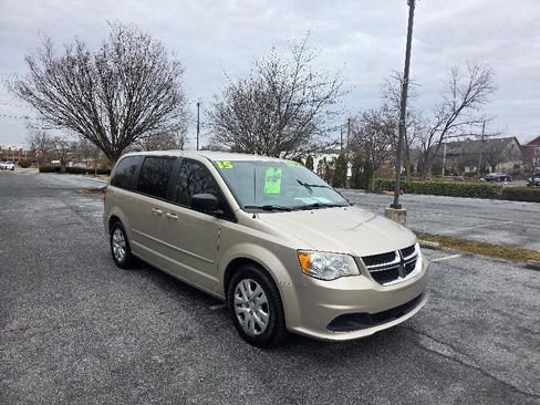 Used 2015 Dodge Grand Caravan SE w/ Quick Order Package 29E SE image 8