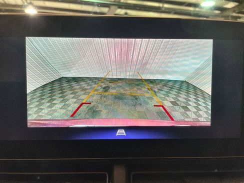 Used 2024 Chevrolet Trax RS w/ Sunroof Package image 14