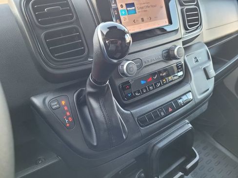 Used 2025 RAM ProMaster 2500 w/ Convenience Group FWD image 12