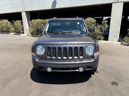 Used 2017 Jeep Patriot High Altitude AWD/4WD image 5